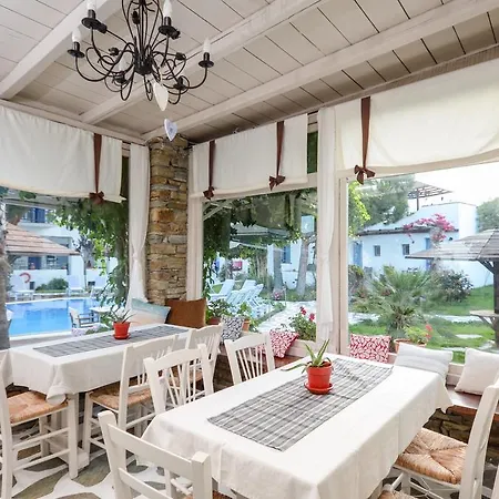 Alkyoni Hotel 4*